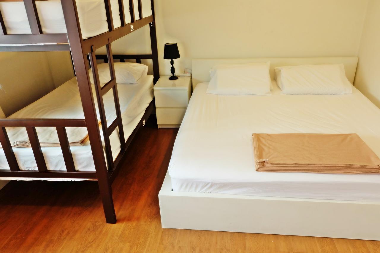 Hostel Baan Paan Sook Unitato Bangkok Zewnętrze zdjęcie